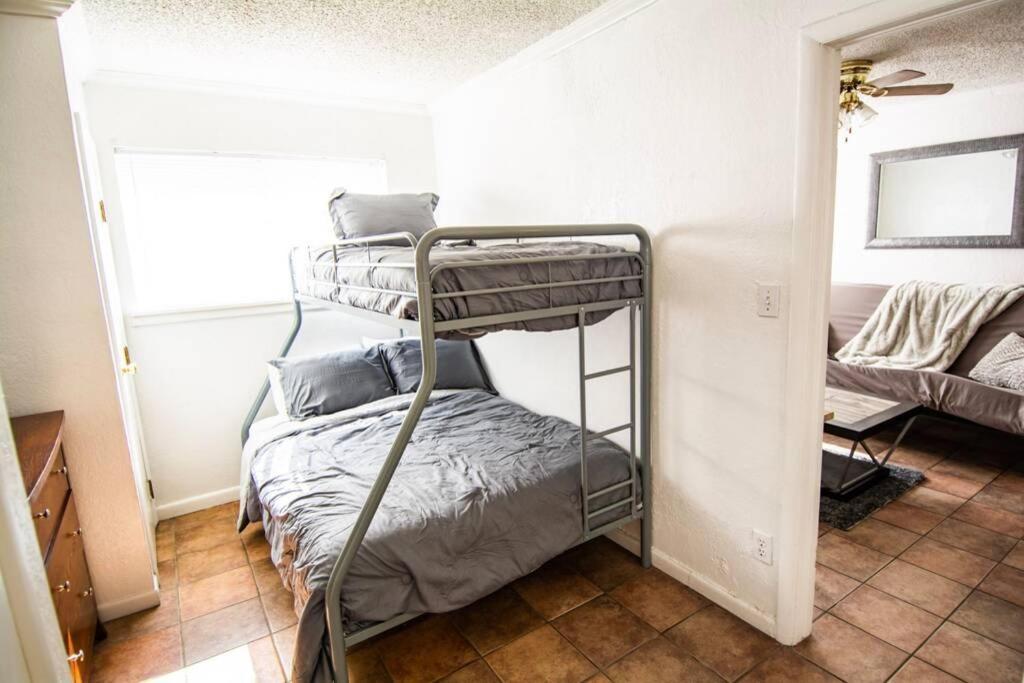 Central Automobile Alley Modern 1Bdr - Wifi Oklahoma City Eksteriør bilde