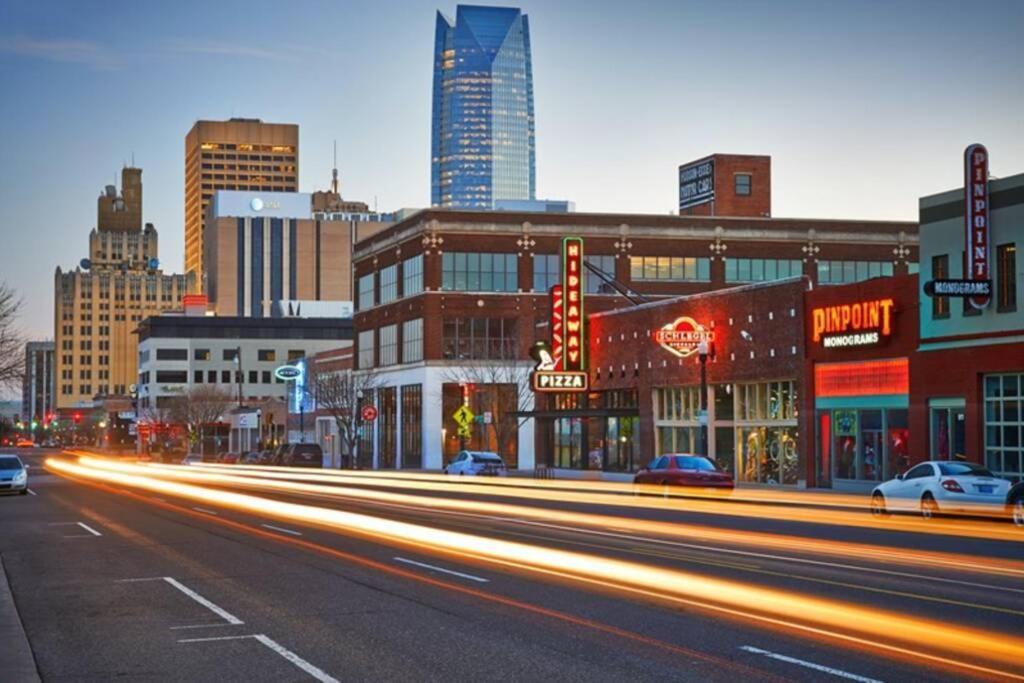 Central Automobile Alley Modern 1Bdr - Wifi Oklahoma City Eksteriør bilde